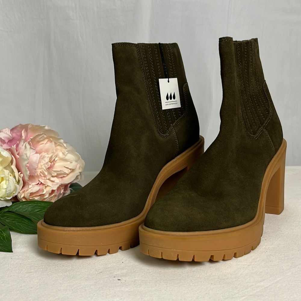 Dolce Vita Catana Olive Green Block Heel Ankle Booties | Faux Suede Size 9 NWOB